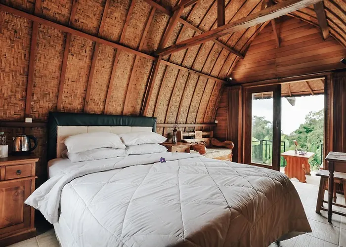 Tunjung Sari Villa *