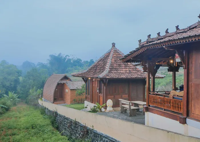 Tunjung Sari *
